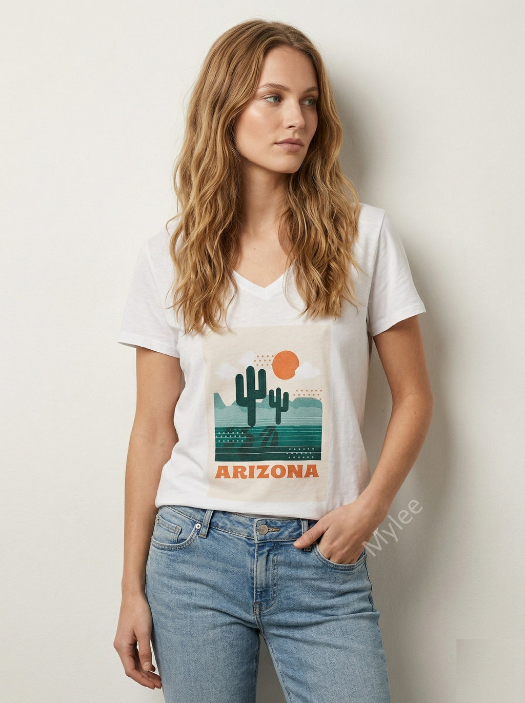 MYAPVW "Arizona" Printed V-Neck T-Shirt White