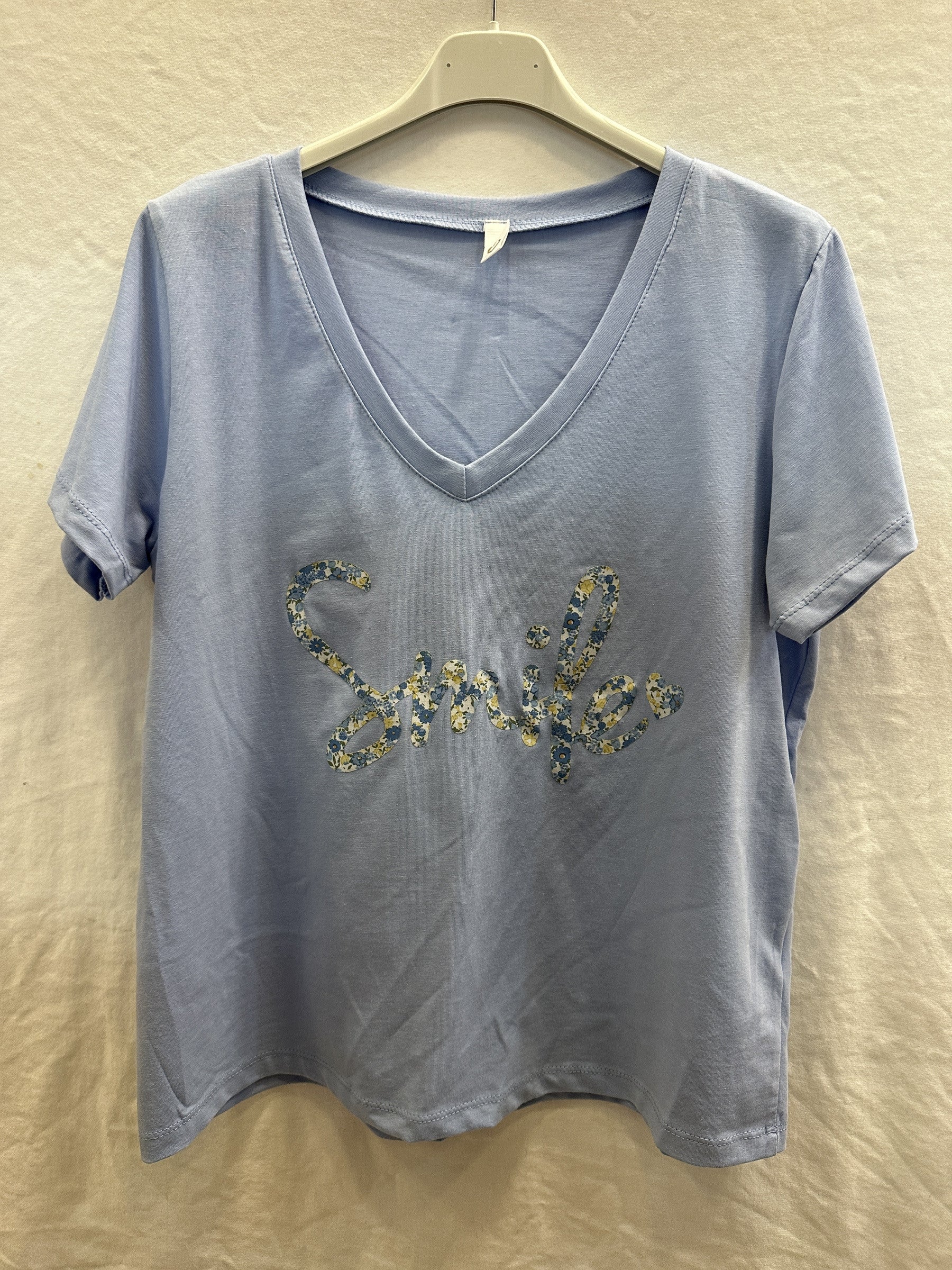 MYSVSB "Smile" V-neck T-shirt Sky Blue