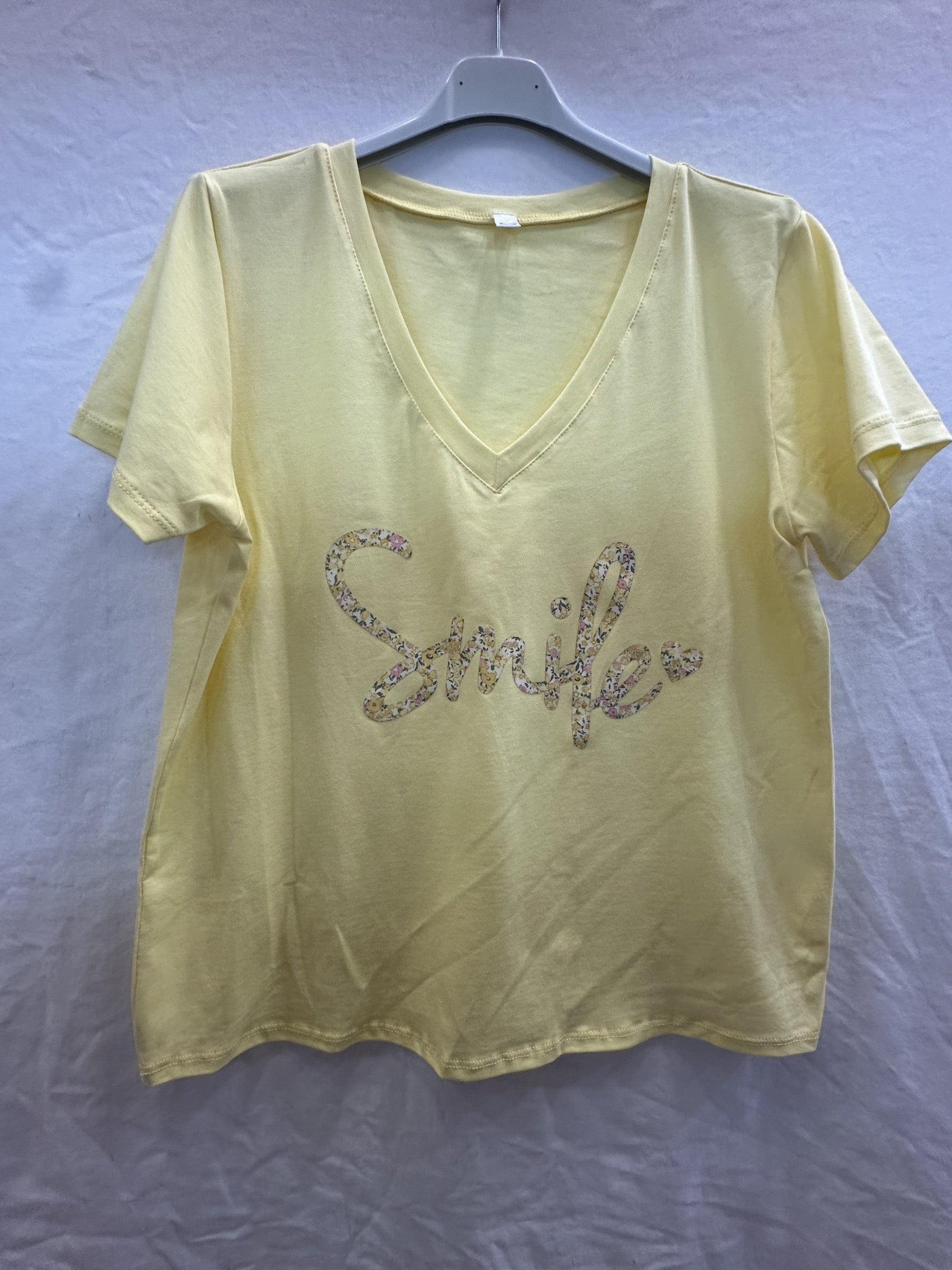 MYSVY "Smile" V-neck T-shirt Yellow