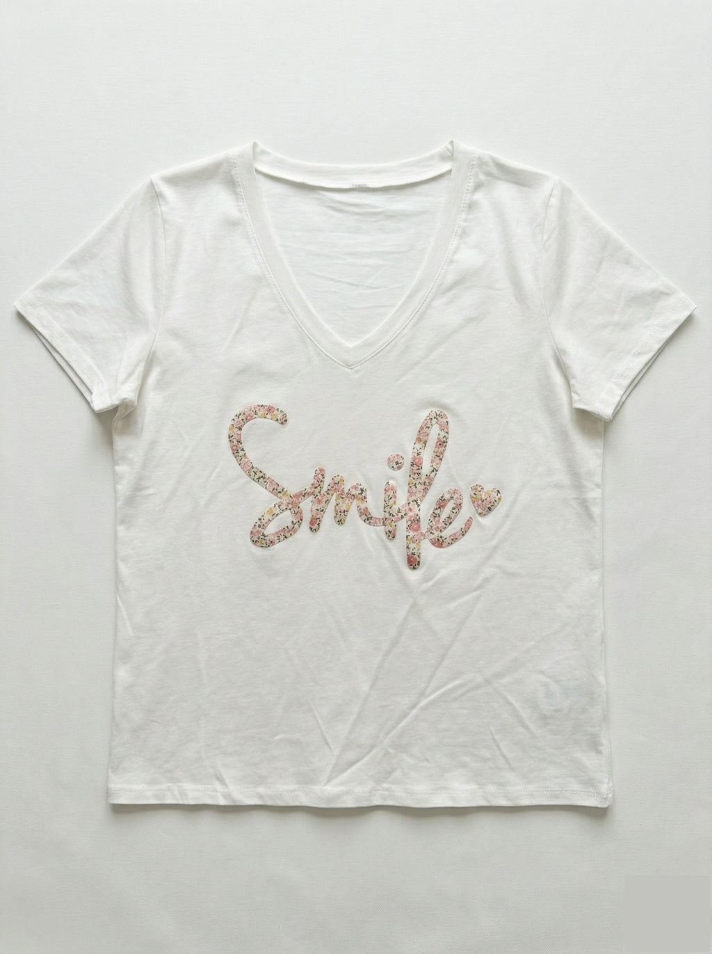 MYSVMG "Smile" V-neck T-shirt Magenta