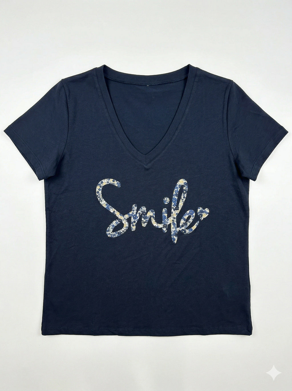 MYSVNV "Smile" V-neck T-shirt Navy
