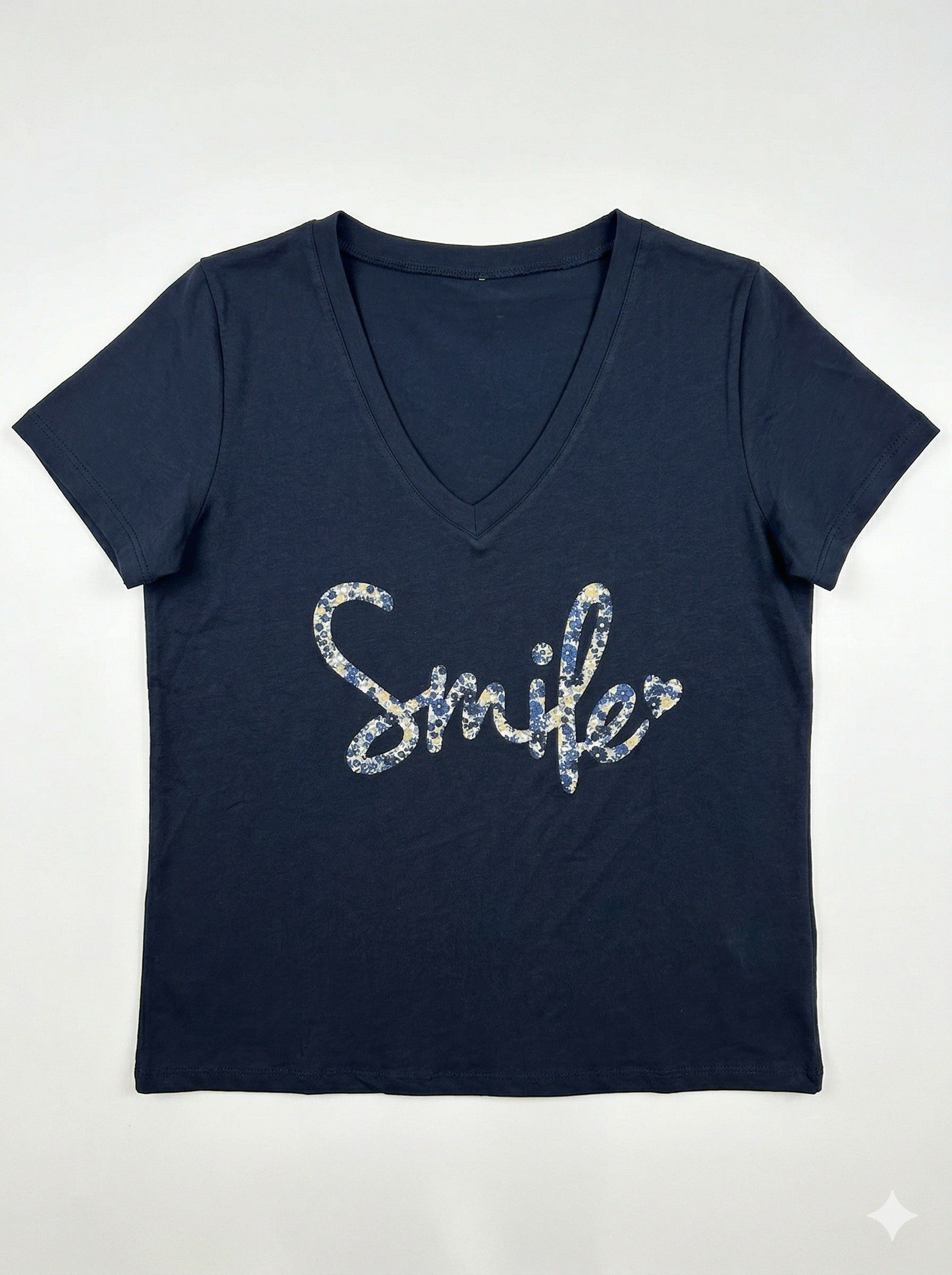 MYSVNV "Smile" V-neck T-shirt Navy