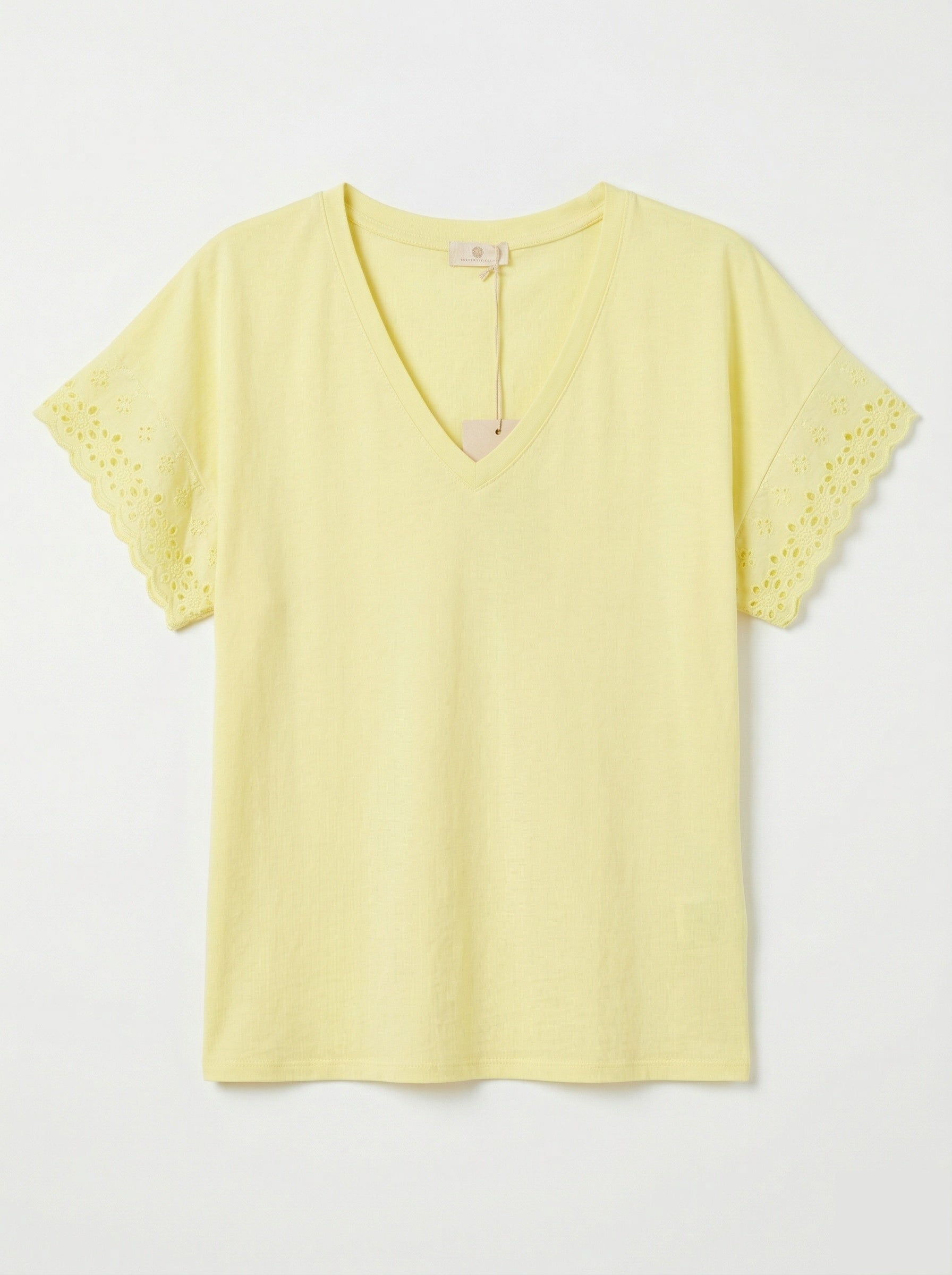 MYELSY T-shirt with English Lace Sleeves Yellow