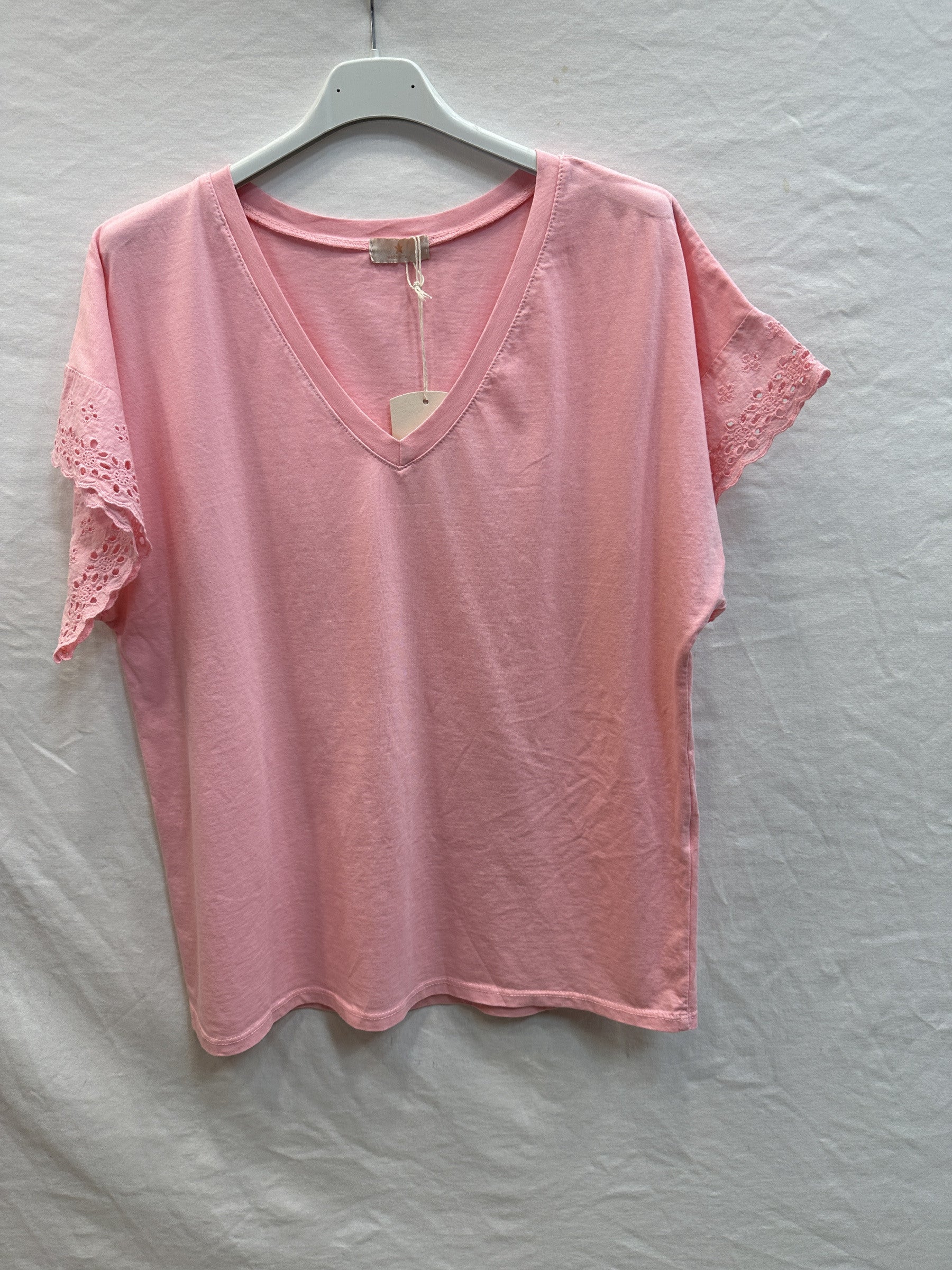 MYELSPK T-shirt with English Lace Sleeves Pink