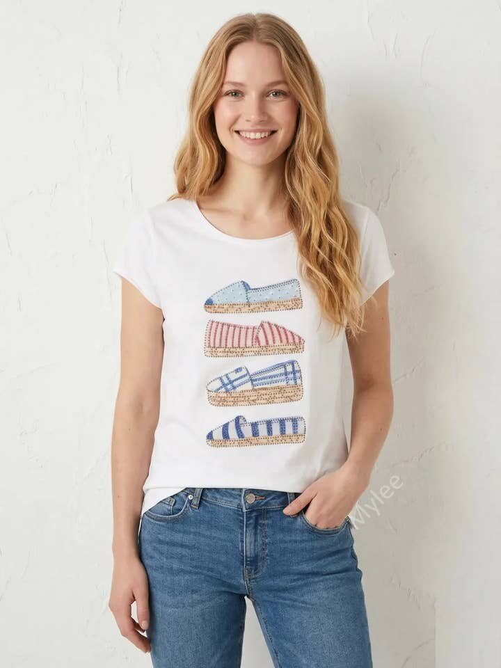 MYERDW T-shirt with Espadrille and Rhinestone Design White
