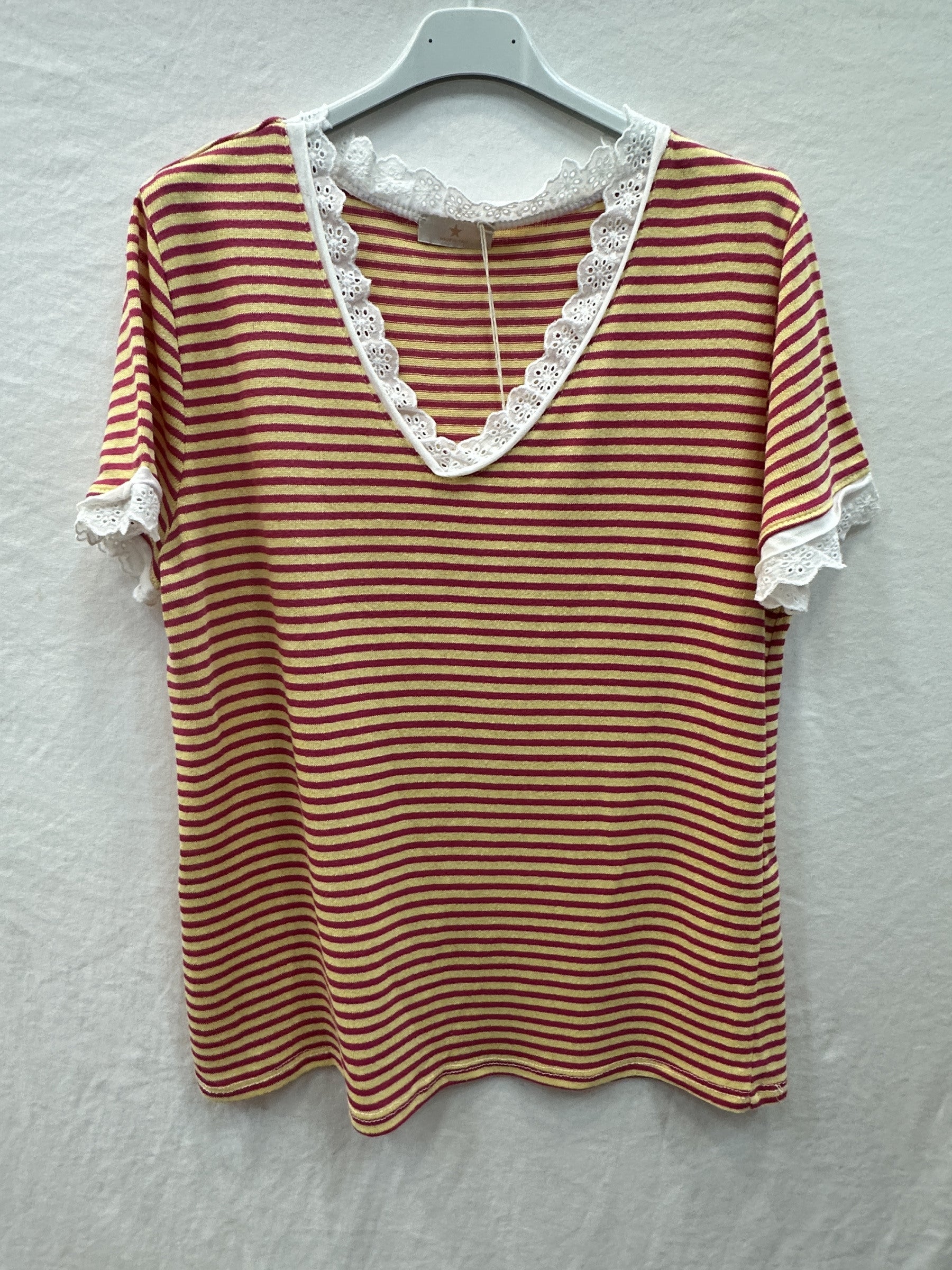 MYSVLY Striped V-Neck Lace T-shirt Yellow