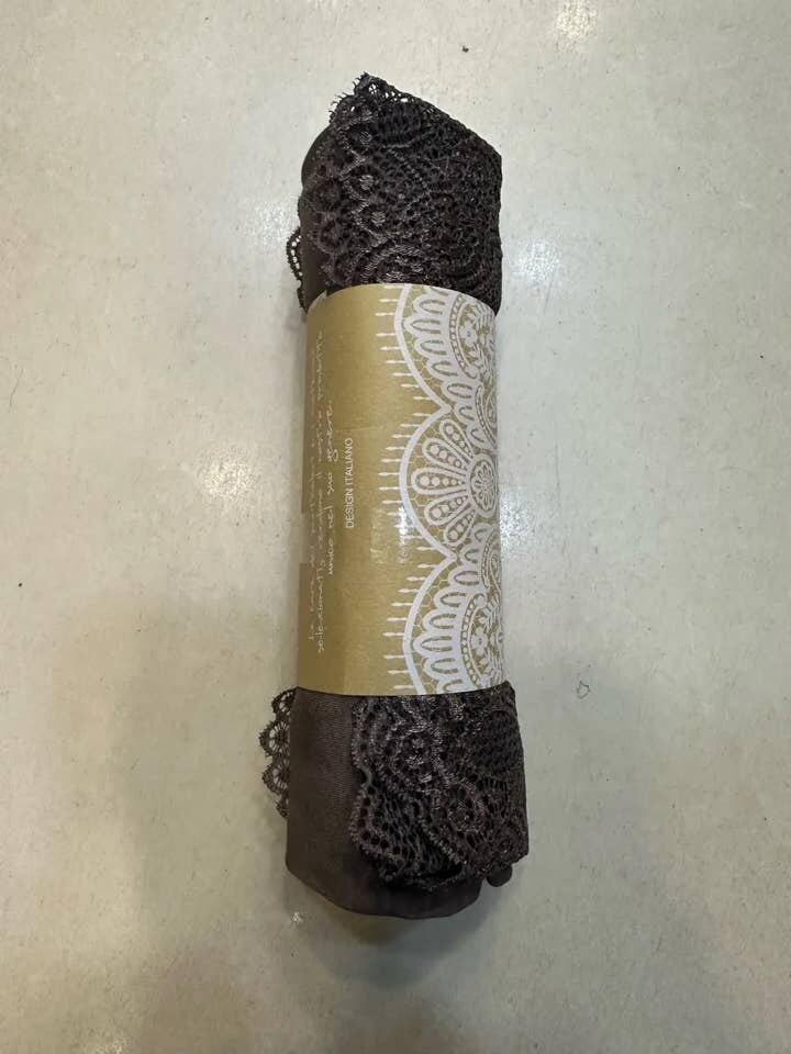 MYLCH T-shirt with lace Chocolate