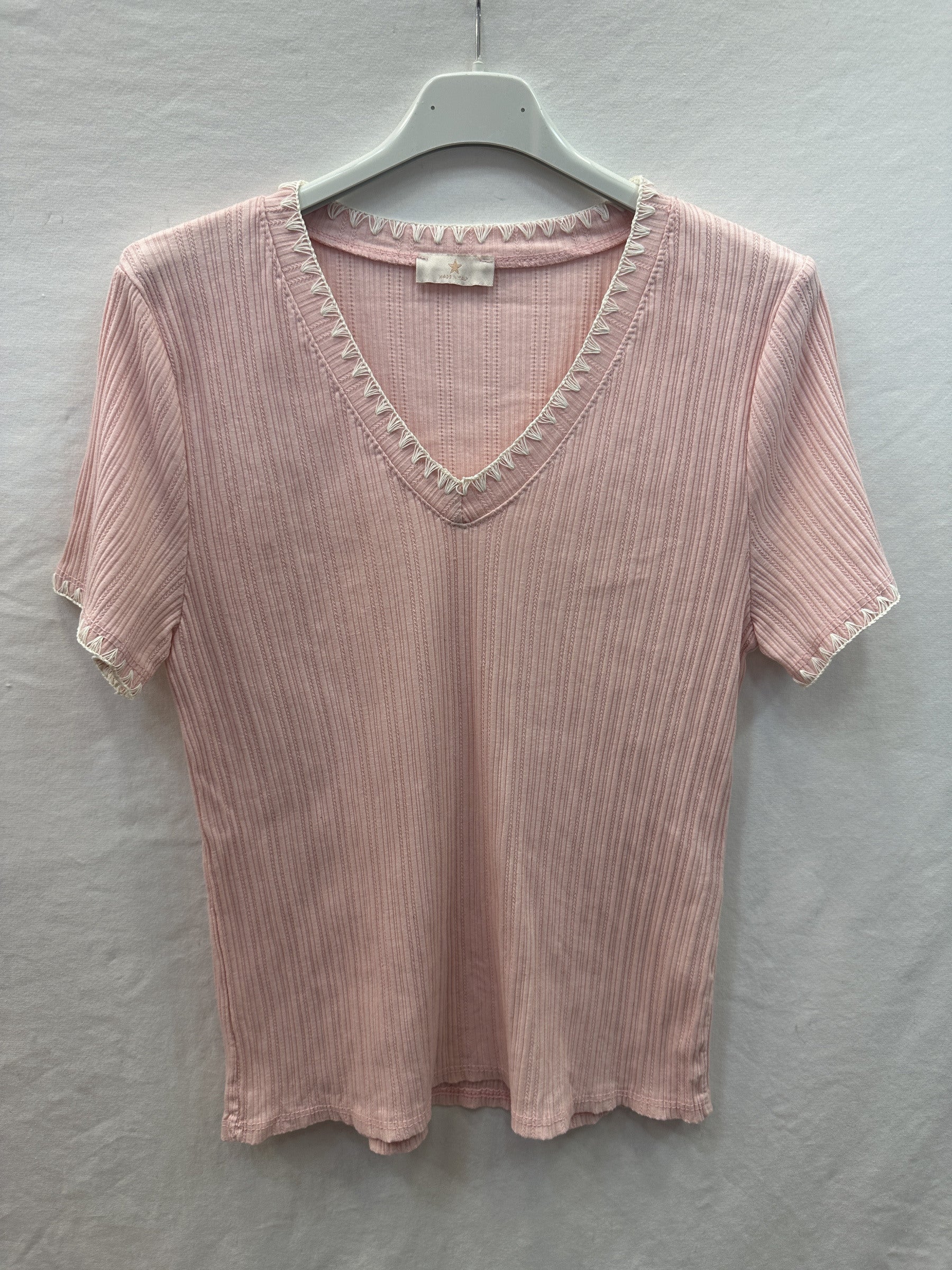 MYNRTCFRS Navy Ribbed Top with Crochet Finish Rose Shadow