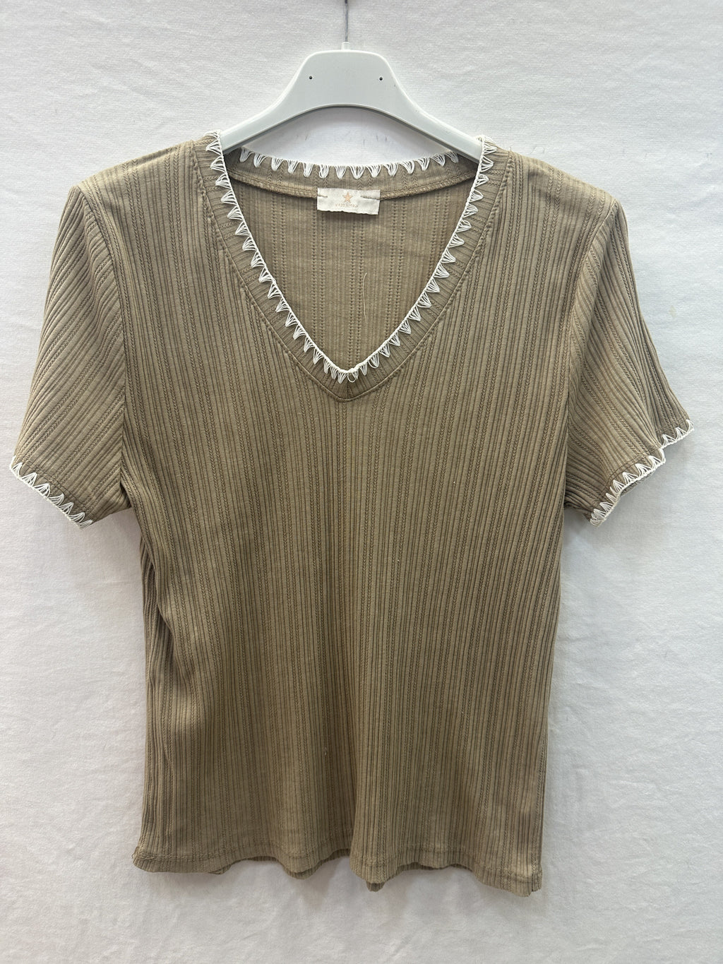 MYNRTCFCA Navy Ribbed Top with Crochet Finish Camel
