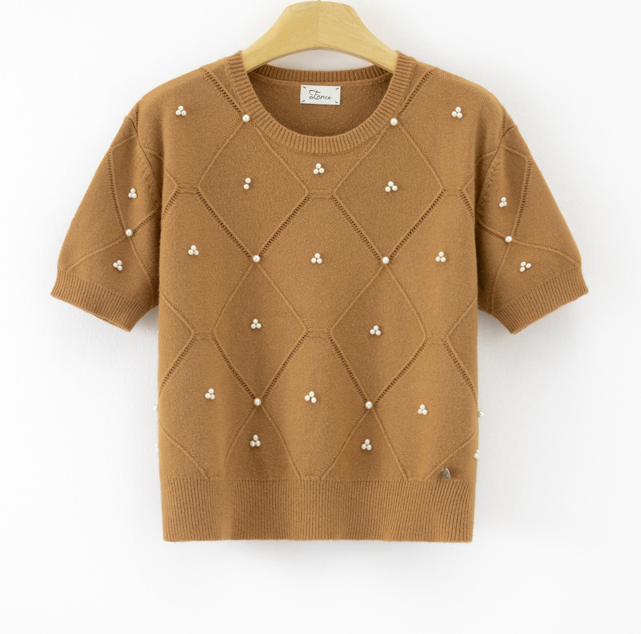 LUBDS7 Camel Beaded Diamond Sweater