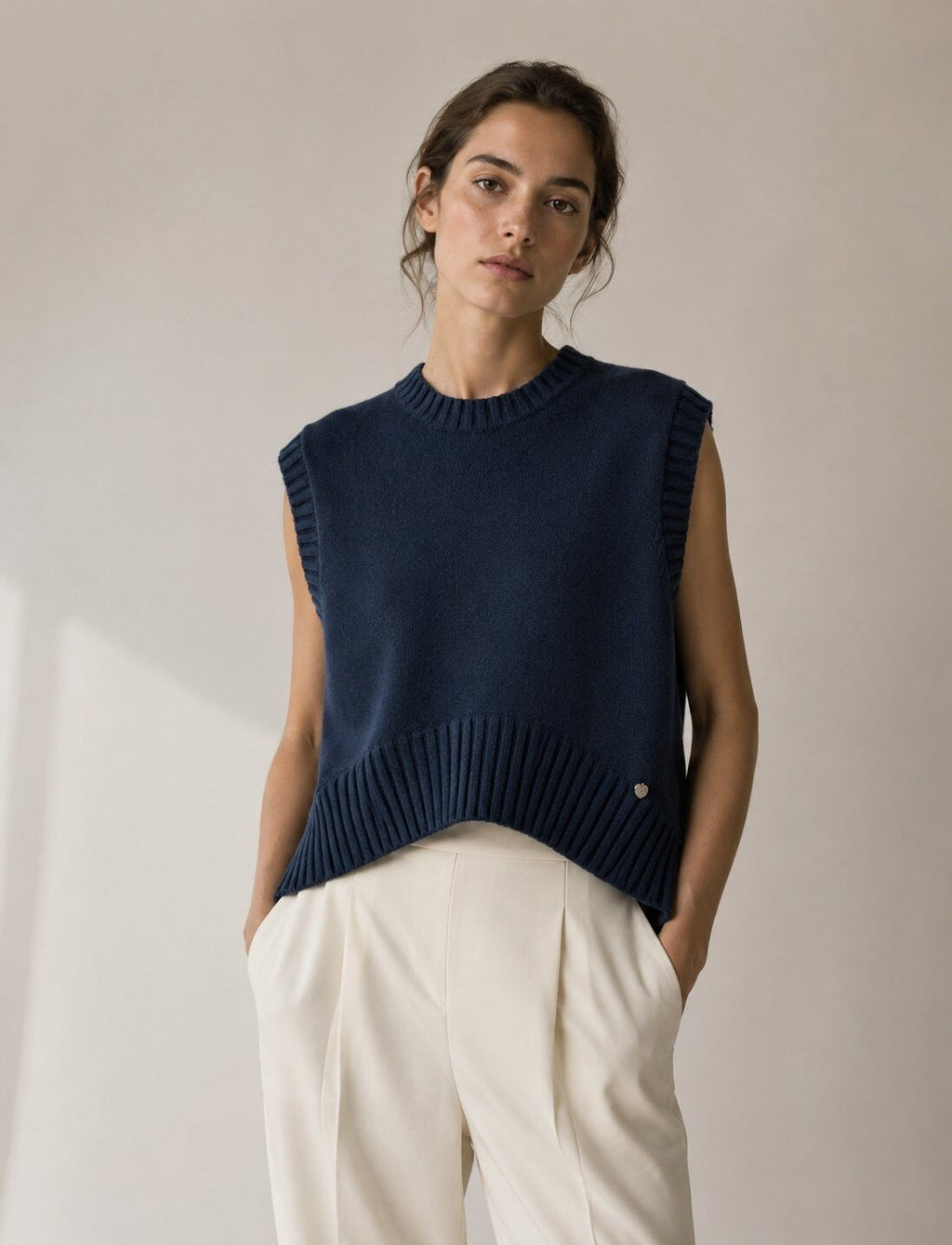 LUBXC11 Navy Boxy Knit Vest