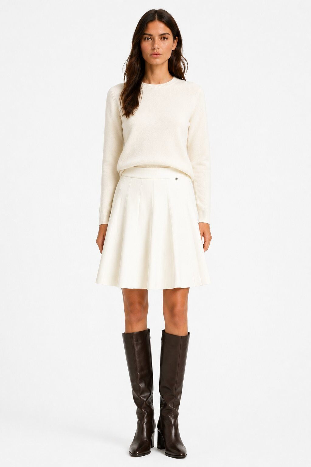 LUPKS4 White Pleated Knit Skirt