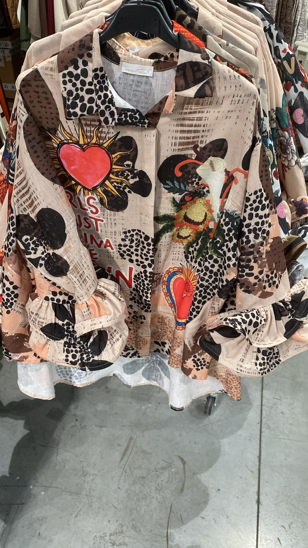 ZOZBHT Printed Zebra Heart Shirt Beige