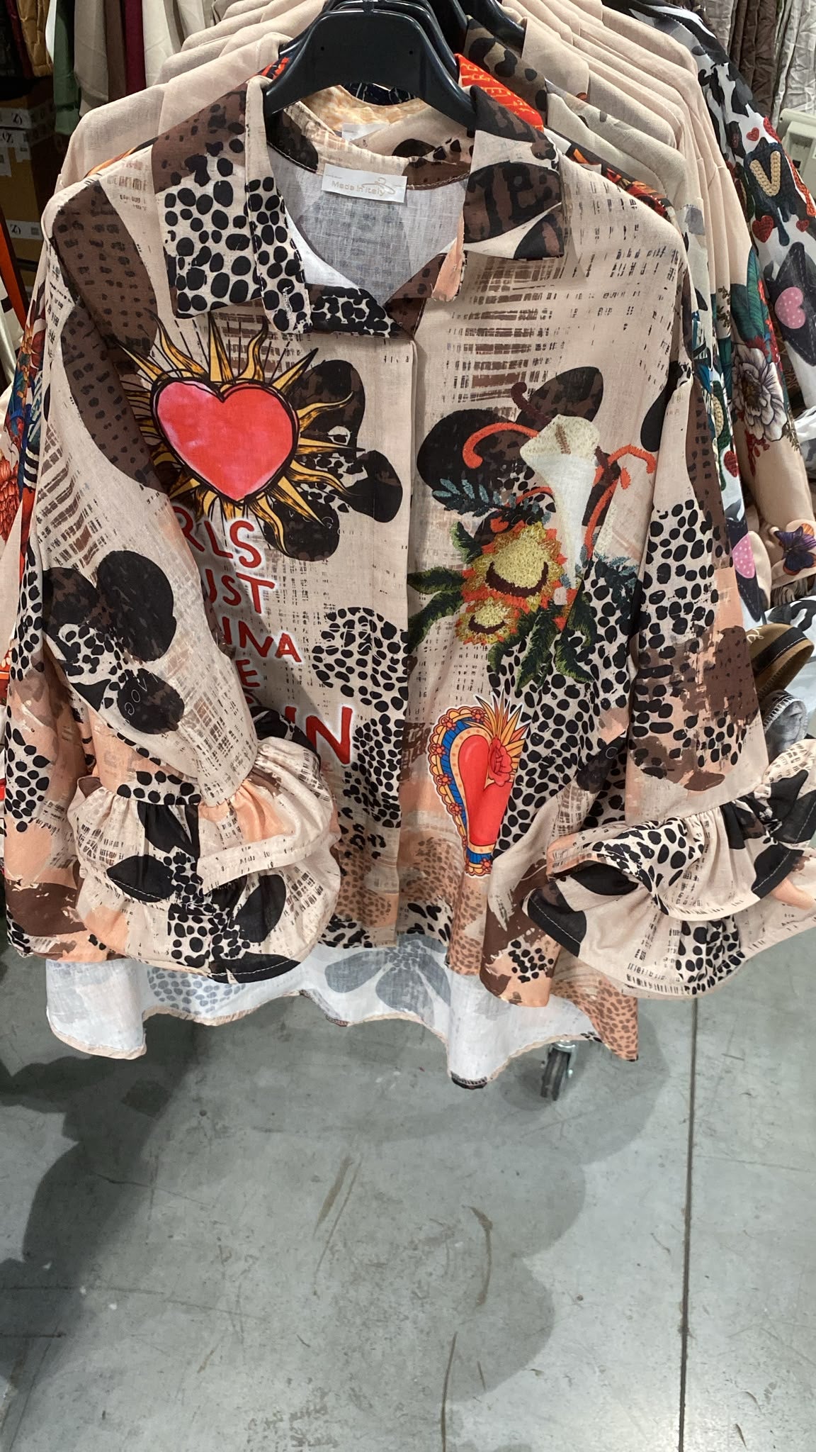 ZOZBHT Printed Zebra Heart Shirt Beige